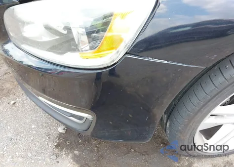 2015 Volvo S60 T5 Premier z USA, uszkodzony, nr VIN YV126MFKXF2351397